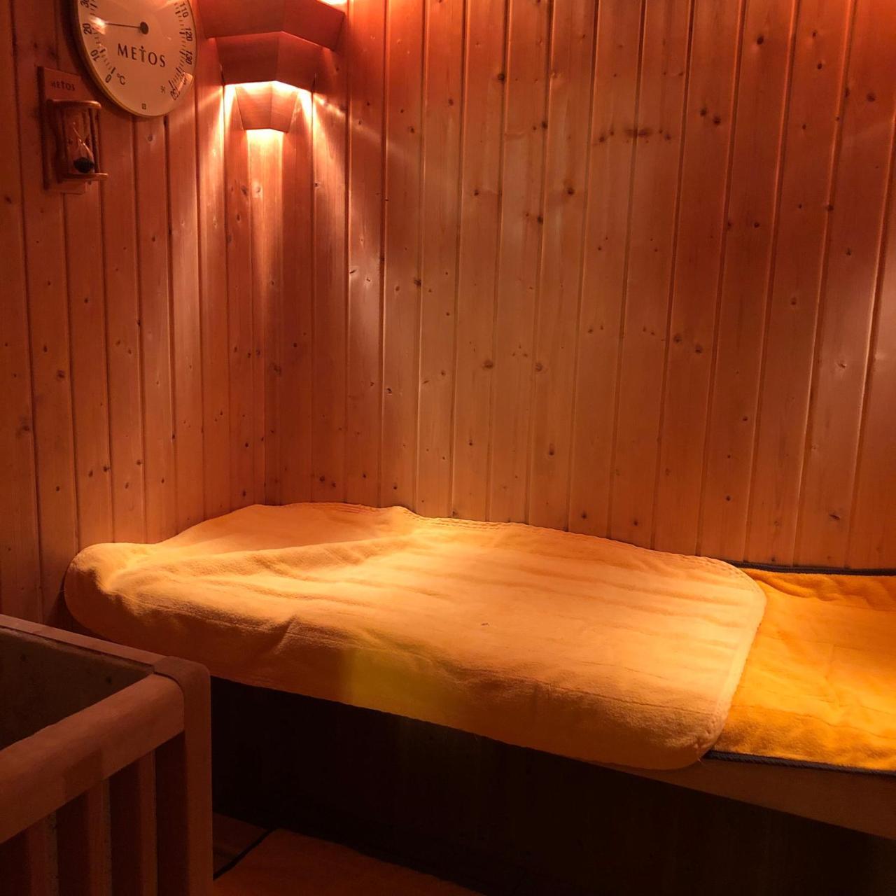 Hills Gakuen-odori โรงแรม 3*